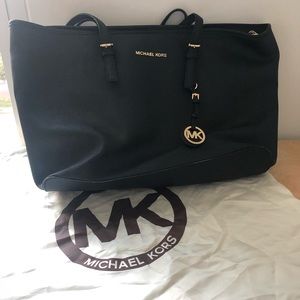 Michael Kors Jet Set Tote